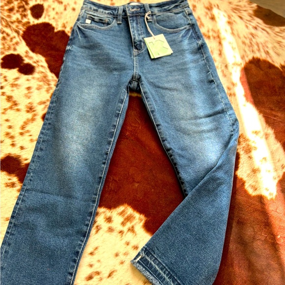 NEW with tags! Youth girls high rise straight jeans! - Picture 1 of 1